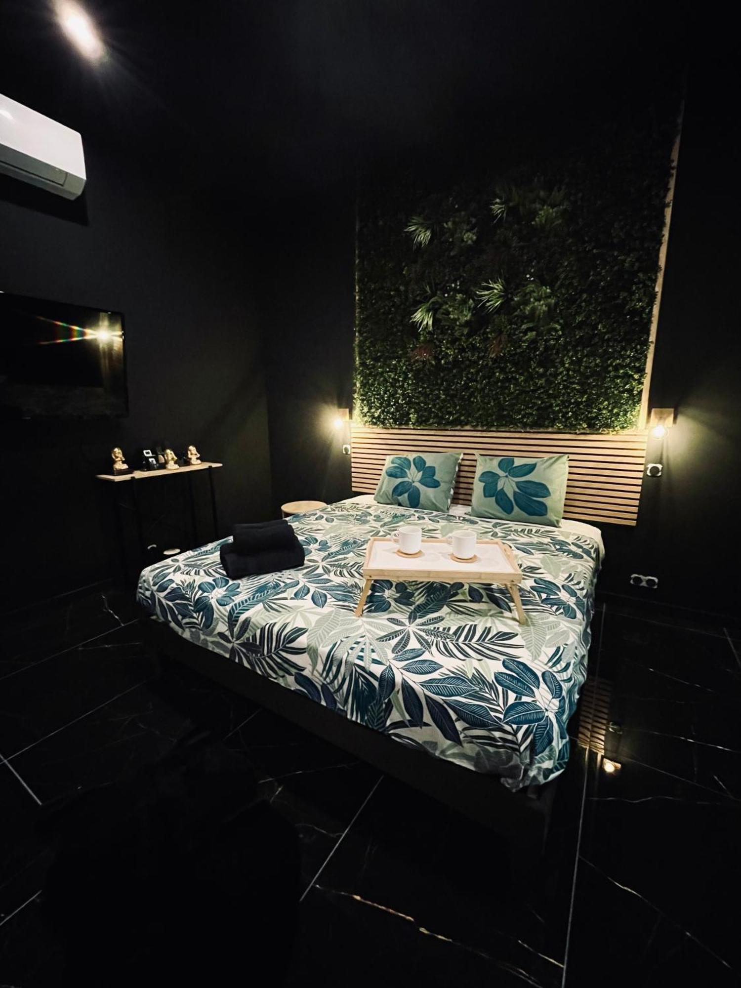 Jungle Love Room De L Hermitage Tournon-sur-Rhone Esterno foto